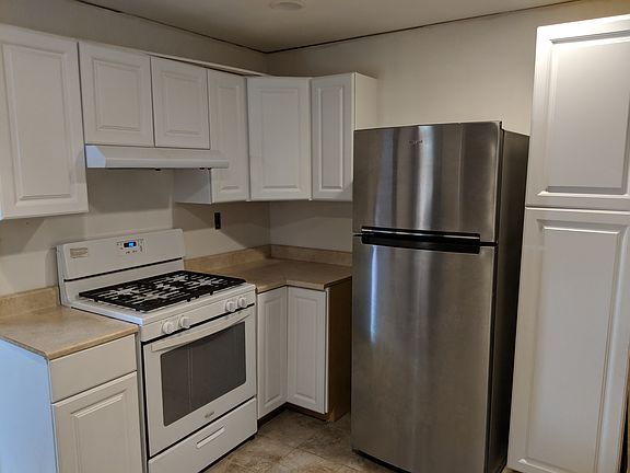 4th image of 1512 Kelsey Ave