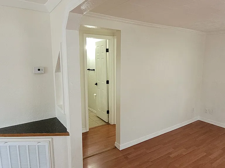 101 L St SE — Photo 10