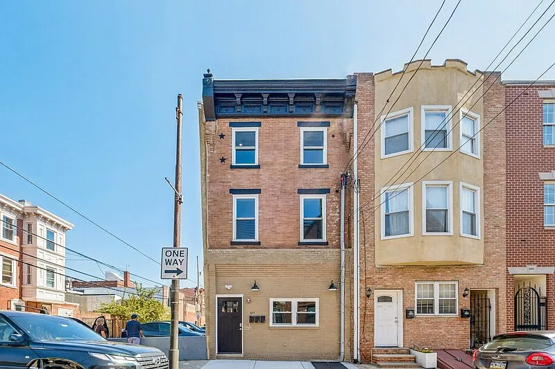 2 bed, 2.0 bath, $3,000 — Photo 1