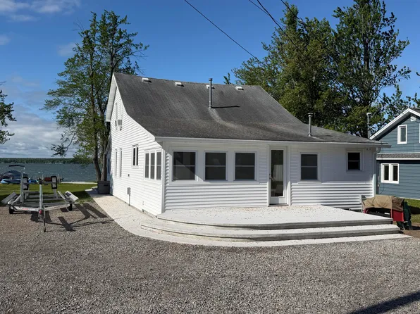 2411 Long Lake Park Rd, Alpena, MI 49707