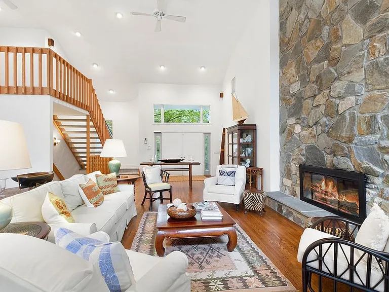 53 Hidden Cove Ct — Photo 4