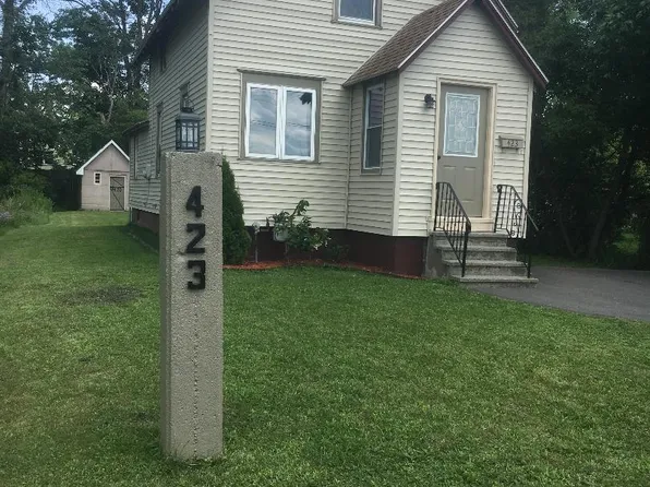 423 E Yates St, East Syracuse, NY 13057