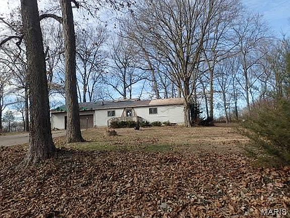 3rd image of 1463 Interurban Cir