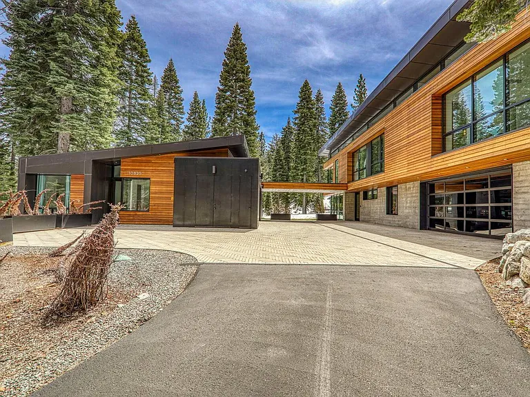10825 Cairncroft Ln — Photo 36