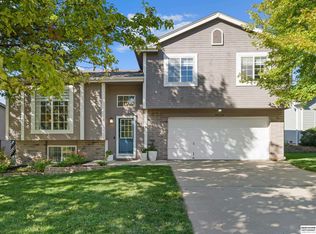 14724 Meredith Ave, Omaha, NE 68116