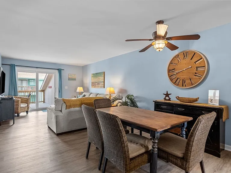 505 Carolina Beach Ave N #3D — Photo 8