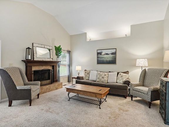 3rd image of 2853 Cravenridge Dr