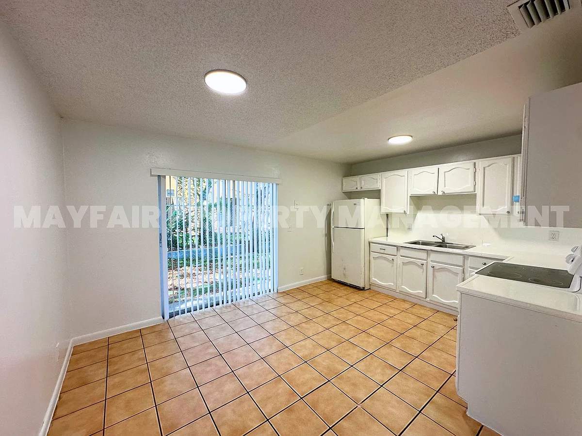 Building Photo - 3662 Davis Rd #3664