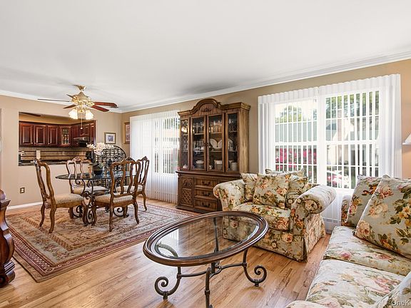 3rd image of 8 Crossman Road