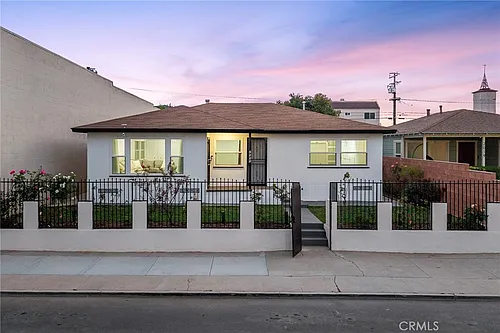2023 Border Ave Photo 1
