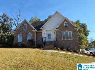 6536 Hemlock St, Trussville, AL 35173