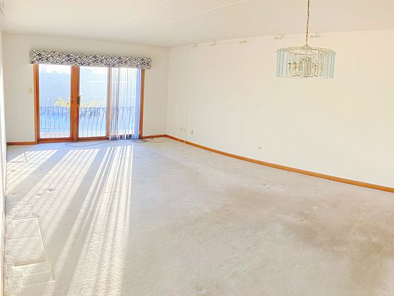 3rd image of 11020 S Keating Ave APT 106