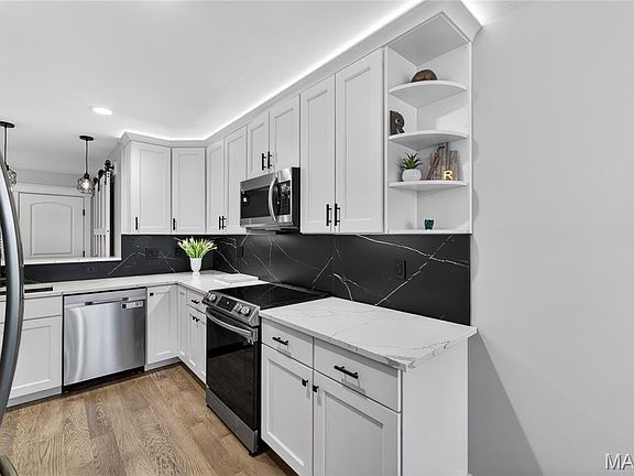 5th image of 1842 Ridgeview Circle Dr