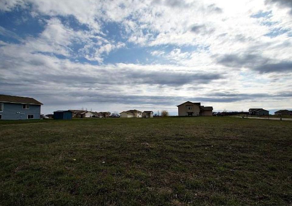 2nd image of LOT 11 7th St