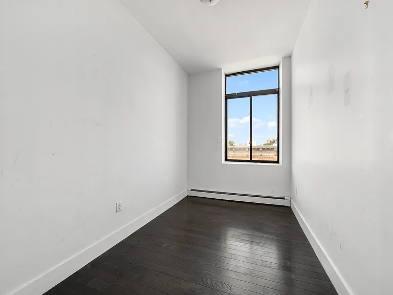 714 Seneca Ave #401 — Photo 22