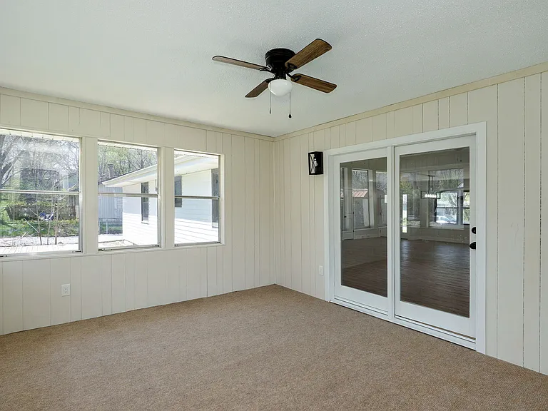 2558 W Village Ln — Photo 39