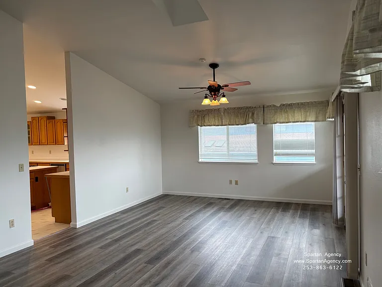 15310 Main St E #1 — Photo 8