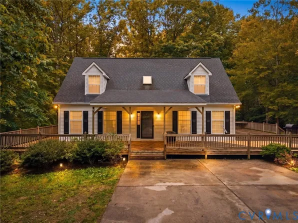 10130 Coalboro Rd, Chesterfield, VA 23838