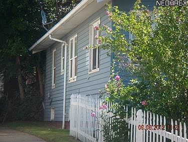 2nd image of 441 E 120th St