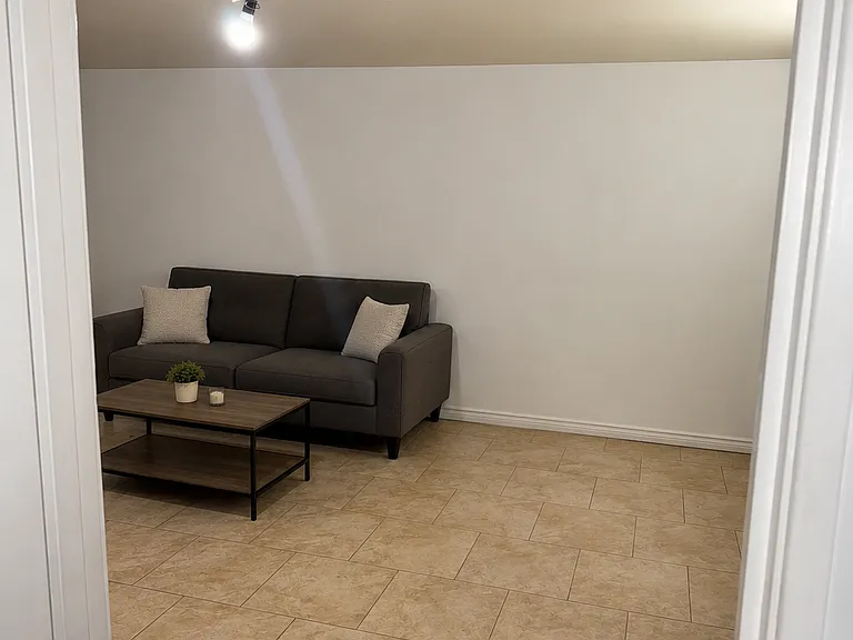 410 C K Clarke St — Photo 9