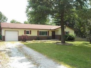 95 Helen Rd, Pataskala, OH 43062