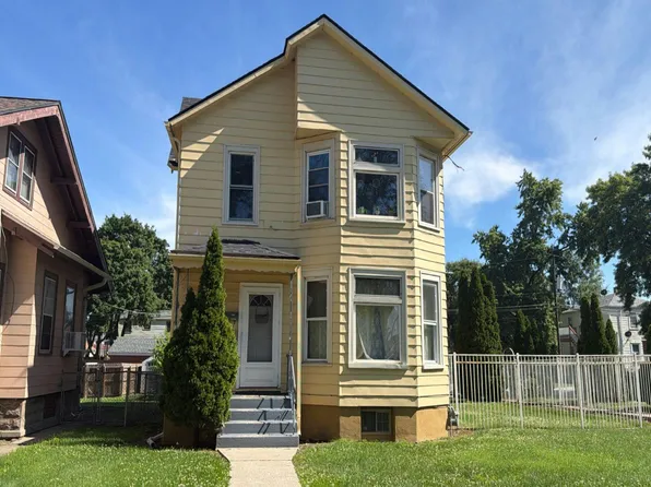 1904 High St, Blue Island, IL 60406