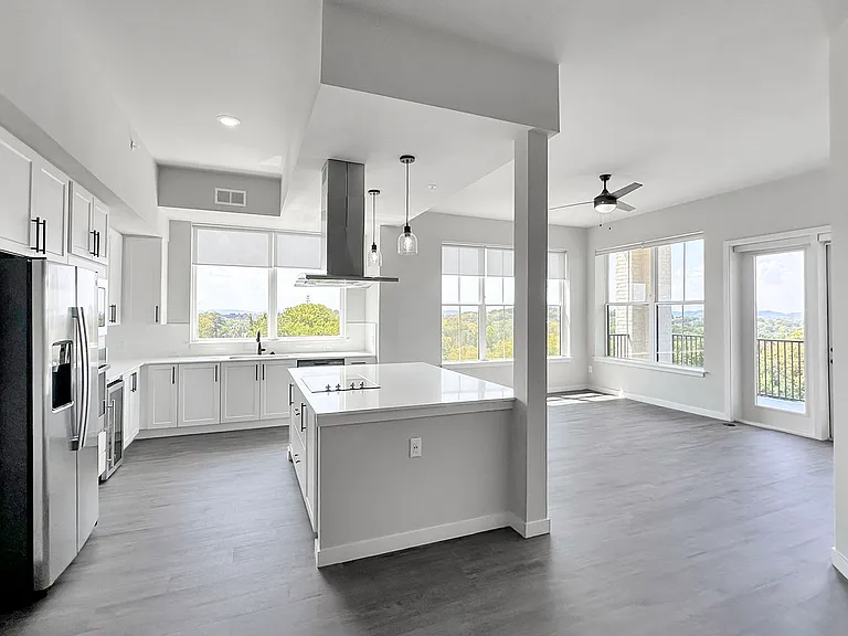 Legacy Cool Springs Apartments — Photo 30