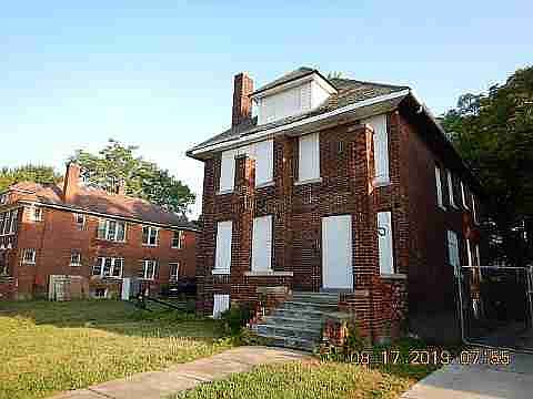 148 W Longwood
