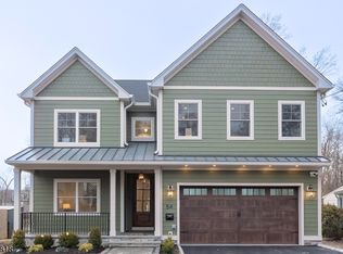 54 Crescent Rd, Livingston, NJ 07039