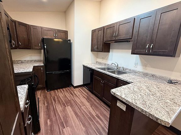3rd image of 1964 Southridge Ave APT 2