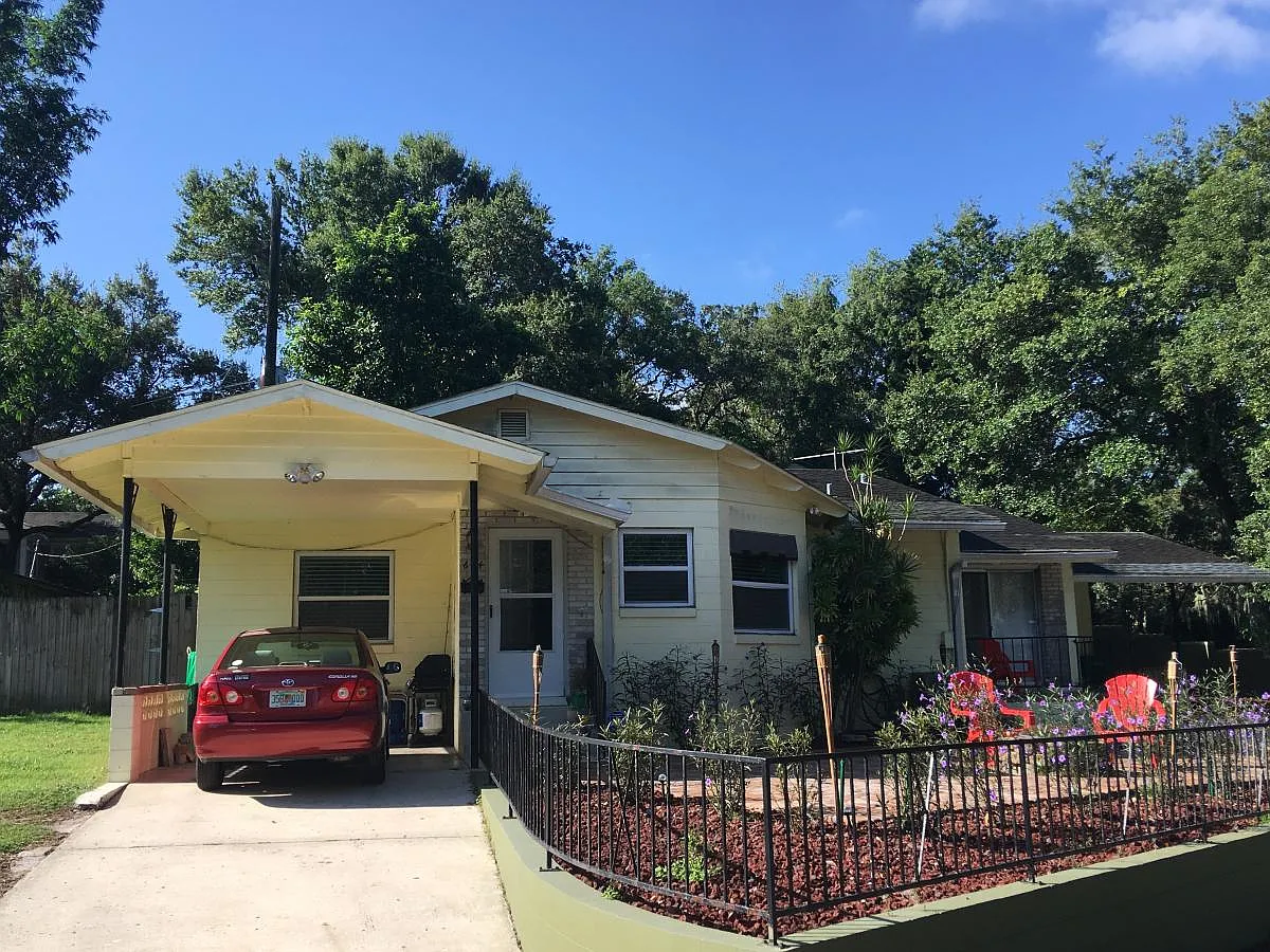 604 S Lake Formosa Dr — Photo 2