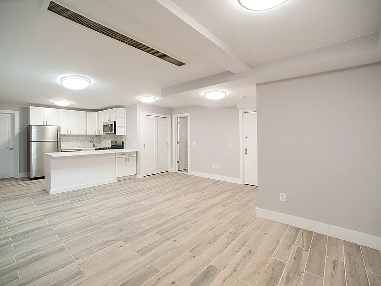 570 W 183rd St #BASEMENT — Photo 1