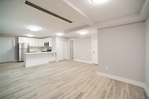 570 W 183rd St #BASEMENT Photo 1