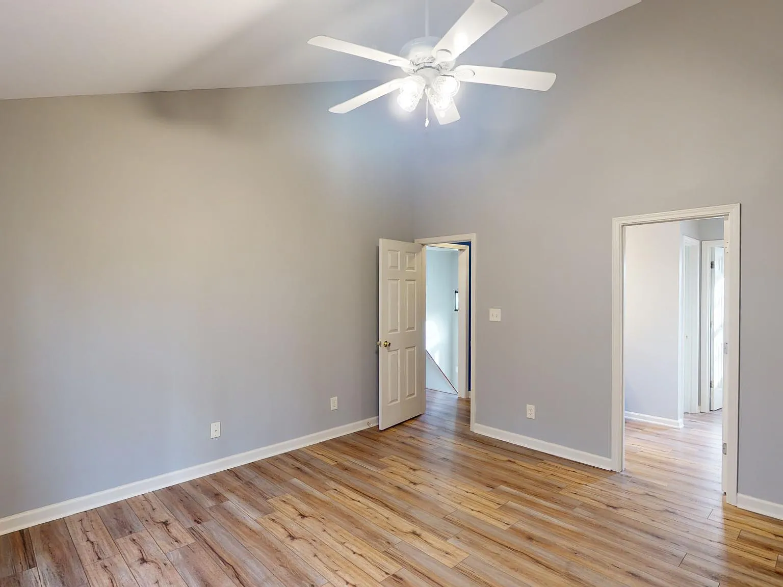 3 bed, 1414 sqft, $2,195 — Photo 4