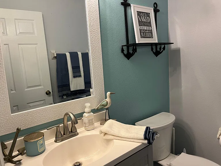 822 Marian Ct — Photo 23