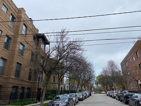4th image of 1424 W Leland Ave APT 3