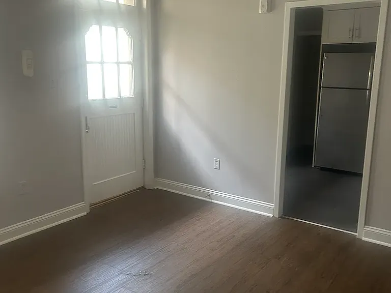4 E Athens Ave #102 — Photo 16