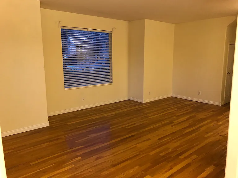 257 N Bliss Ct — Photo 4