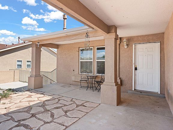 3rd image of 10424 Don Giovanni Pl NW