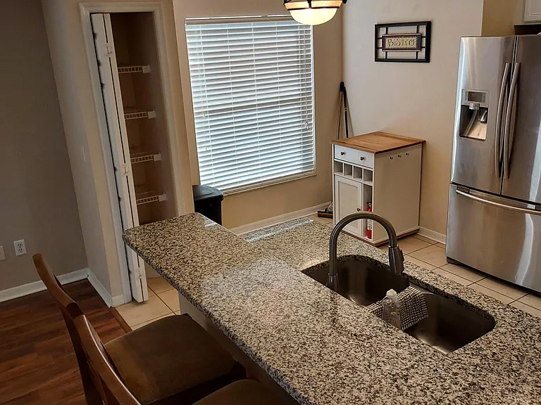 247 Wescliff Dr — Photo 3