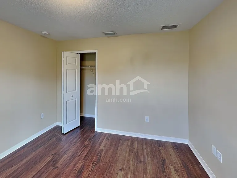 12042 Butler Woods Cir — Photo 17