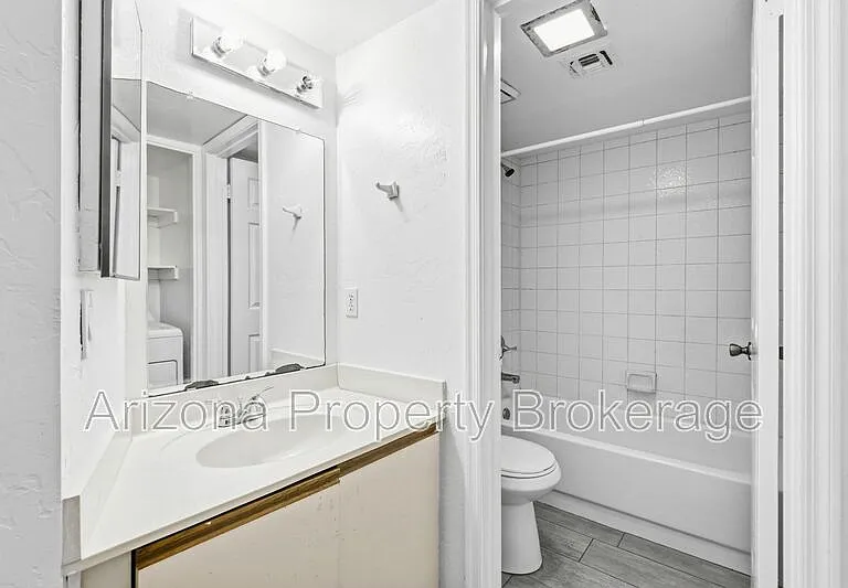 2935 N 68th St #110 — Photo 21