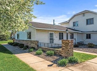 11123 Drake St NW, Coon Rapids, MN 55433