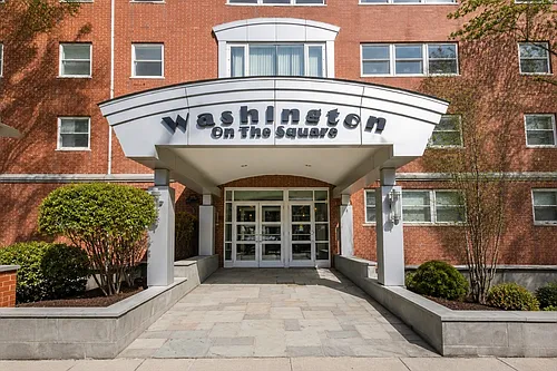 1600 Beacon St #701 Photo 1