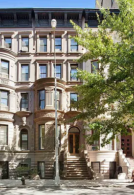 Sold by ROOM Real Estate | media 15