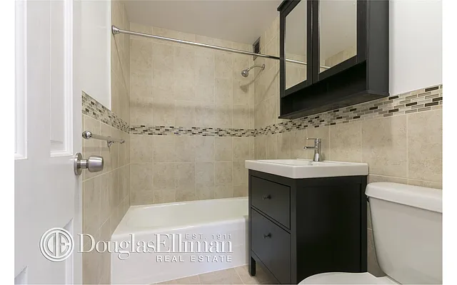 Sold by Douglas Elliman | media 27