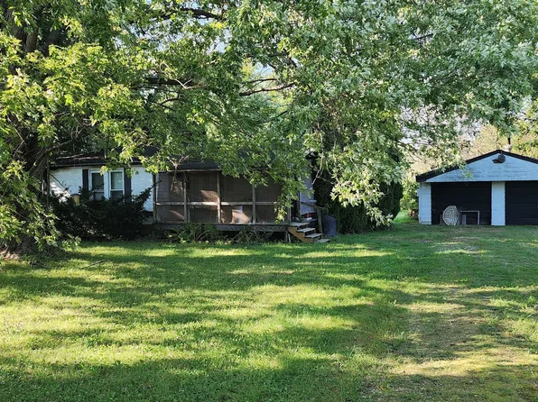 8756 West Dr, Fortville, IN 46040