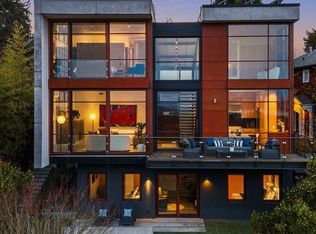 1527 E Howe St, Seattle, WA 98112