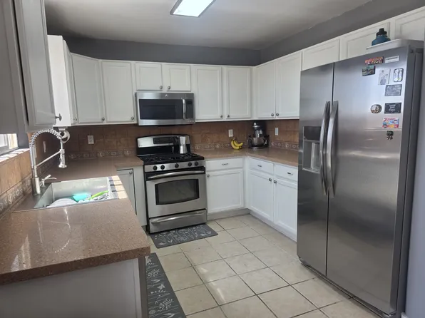 (undisclosed Address), Albuquerque, NM 87114