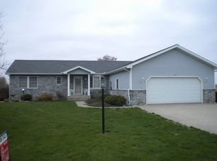 619 N Ewing Dr, Winamac, IN 46996